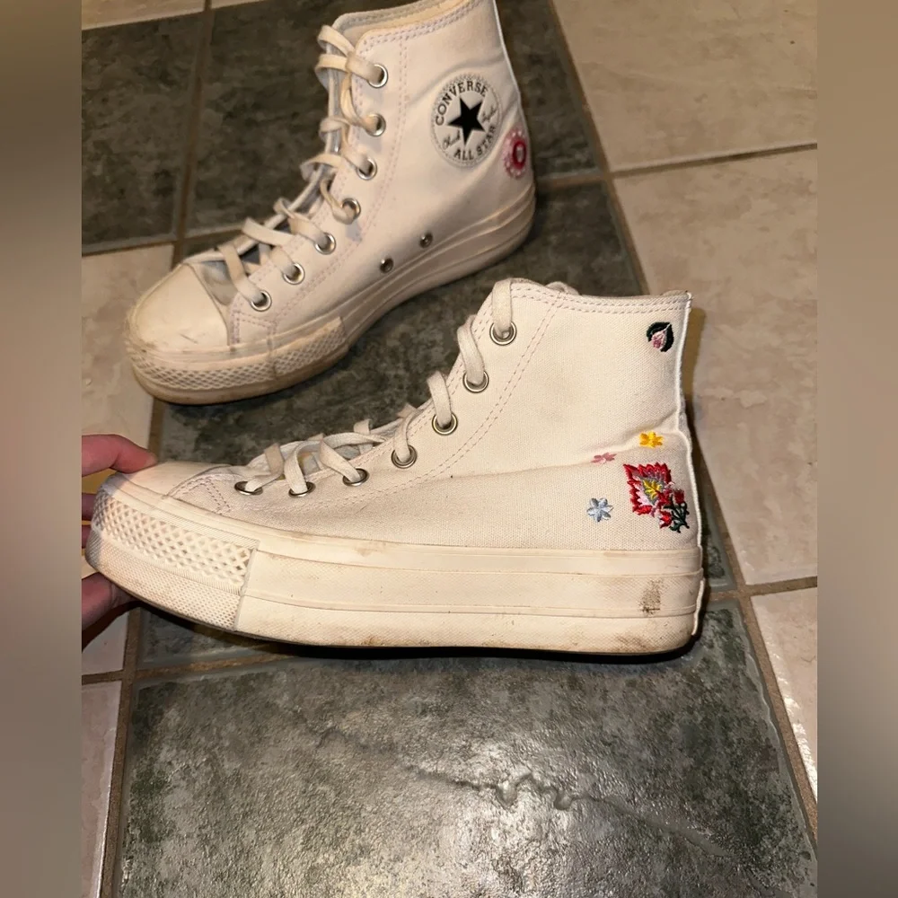 Platform Embroidered converse - Picture 2 of 4